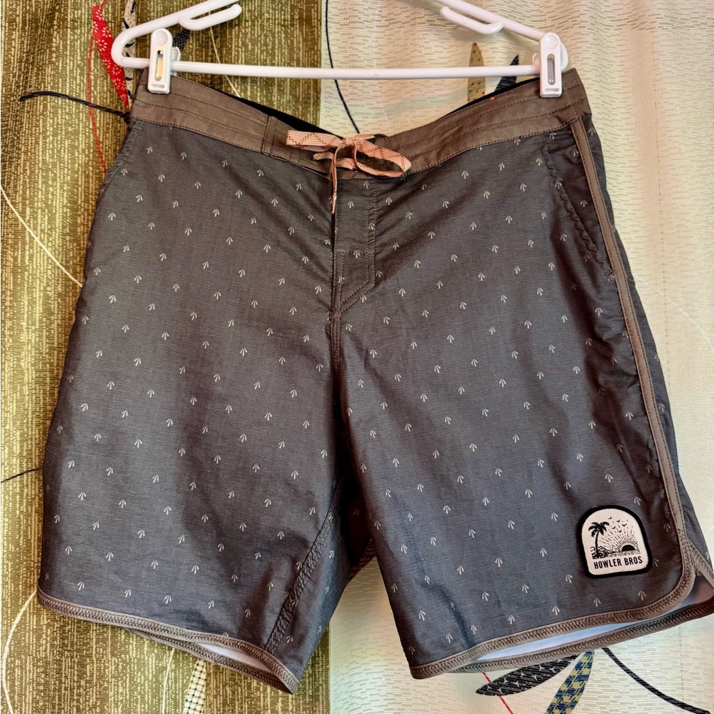 Howler Brothers Charcoal Quick-Dry Board Shorts - Sz 33
